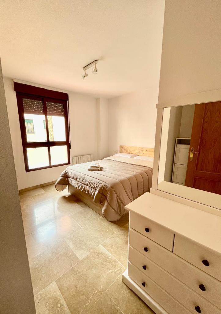 Apartamento, Piscina Y Parking Granada Tico Medina ภายนอก รูปภาพ